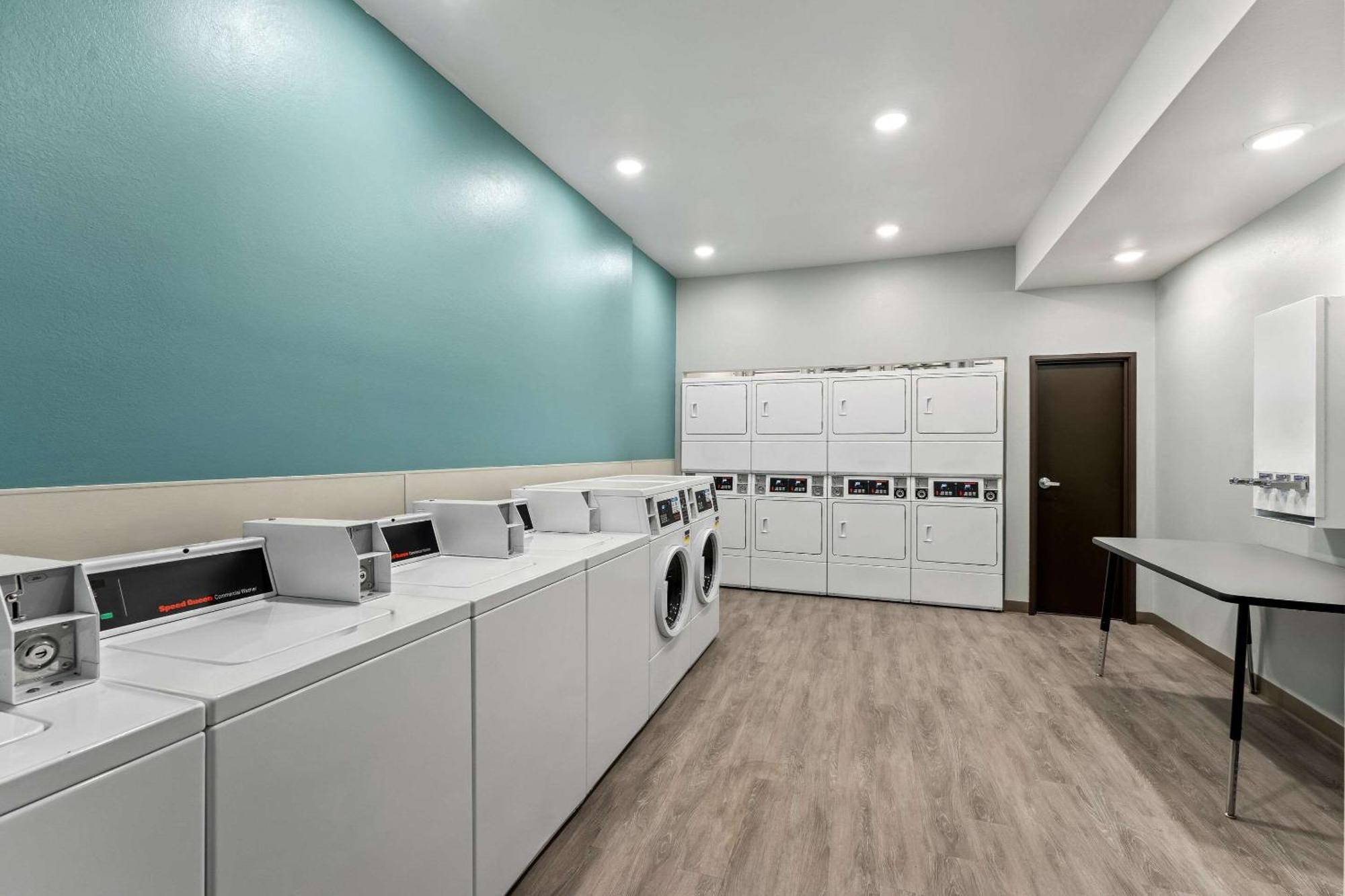 Woodspring Suites Easton Nazareth 외부 사진